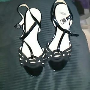 NWOT-Black Platform Wedges